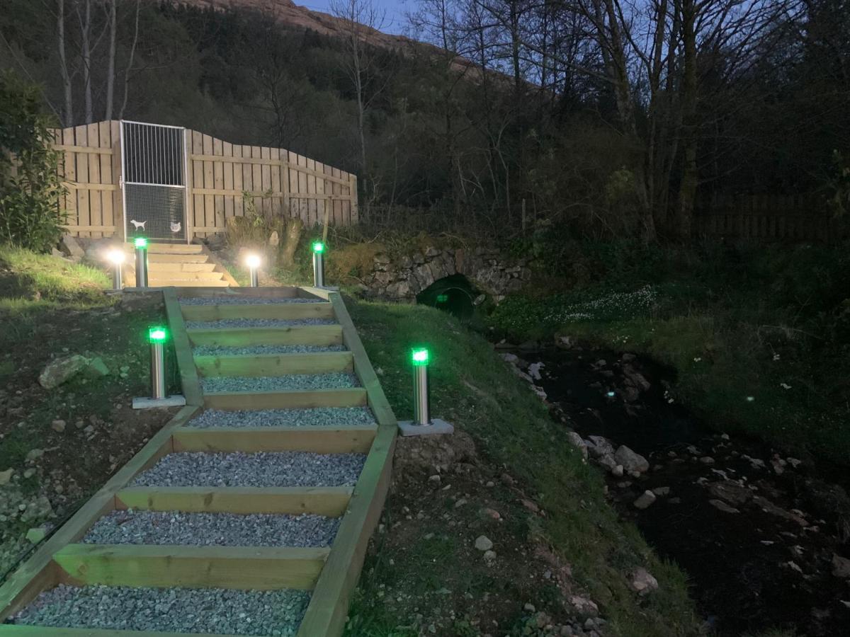 Alojamento de Turismo Selvagem Little Fox Luxury Hideaway With Hot Tub Near Fortwilliam (adults Only) *